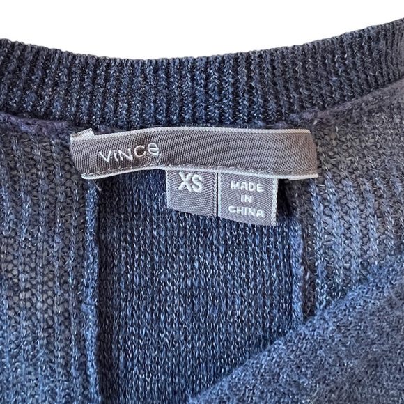 VINCE V-NECK LONG SLEEVE SWEATER NEVER WORN - Picture 5 of 5